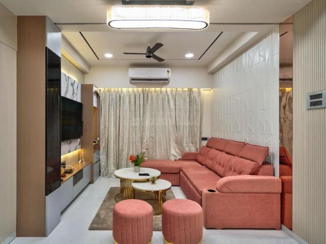 2 BHK Apartment in Hadapsar for resale Pune. The reference number is 20711475