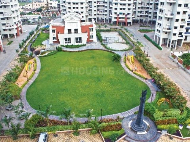 2 BHK Apartment in Hadapsar for resale Pune. The reference number is 20745329