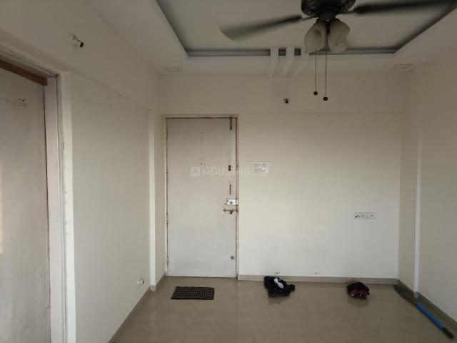 2 BHK Apartment in Hadapsar for resale Pune. The reference number is 20743496