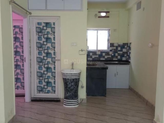 2 BHK Apartment in Haltu for resale Kolkata. The reference number is 20077210