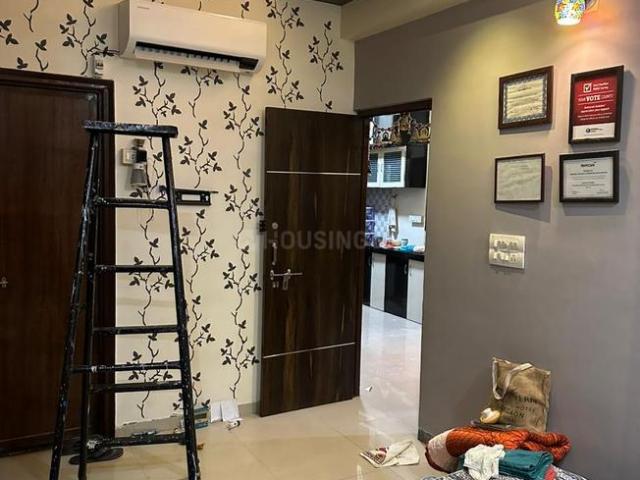2 BHK Apartment in Hanspura for rent Ahmedabad. The reference number is 20437041