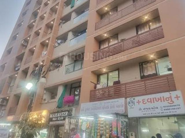2 BHK Apartment in Hanspura for resale Ahmedabad. The reference number is 19866372