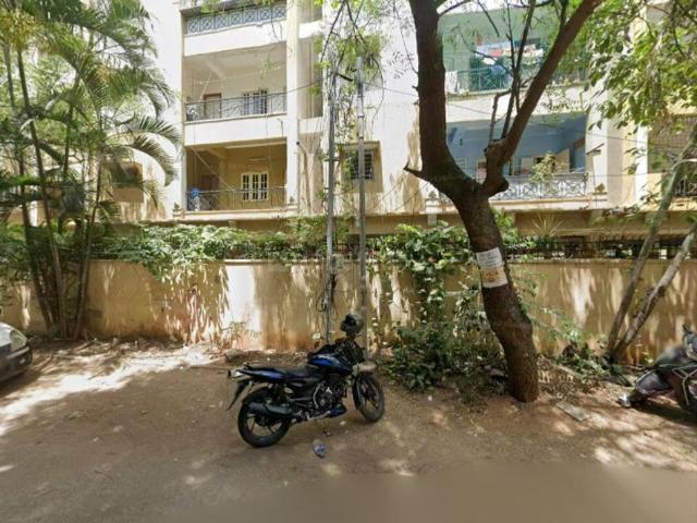 2 BHK Apartment in Hitech City for resale Hyderabad. The reference number is 20517825