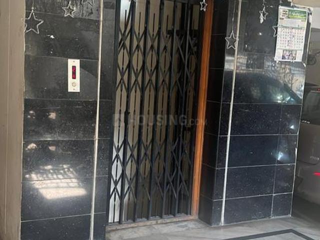 2 BHK Apartment in Himayath Nagar for resale Hyderabad. The reference number is 19867532