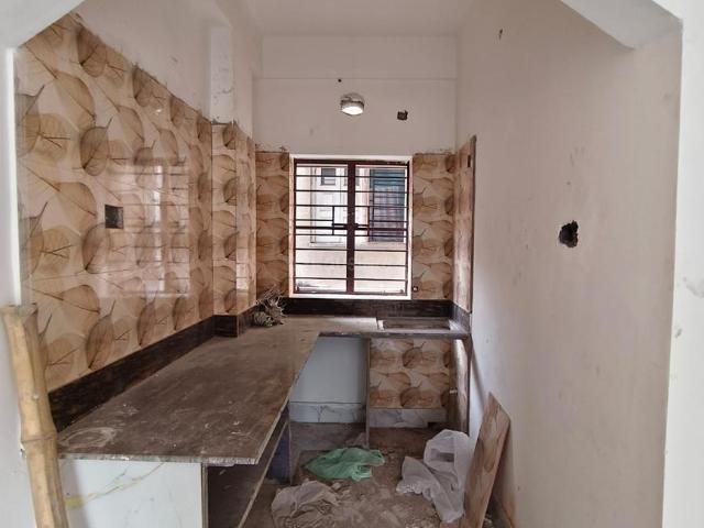 2 BHK Apartment in Hindmotor for resale Hooghly. The reference number is 20155607