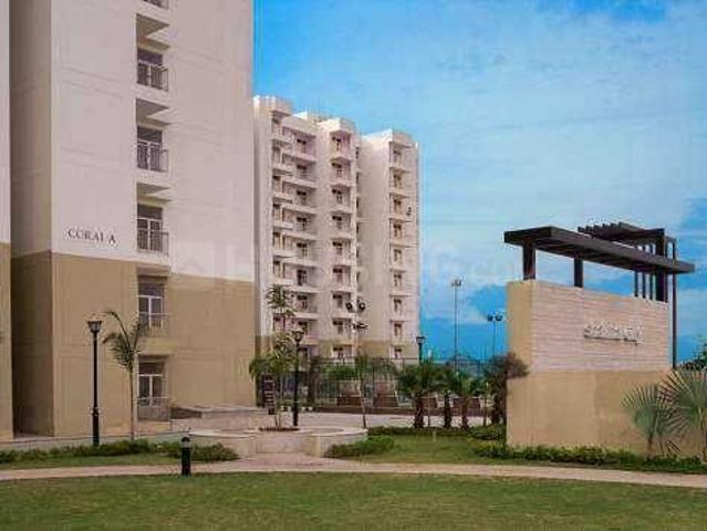 2 BHK Apartment in Hindan Residential Area for resale Ghaziabad. The reference number is 20696119