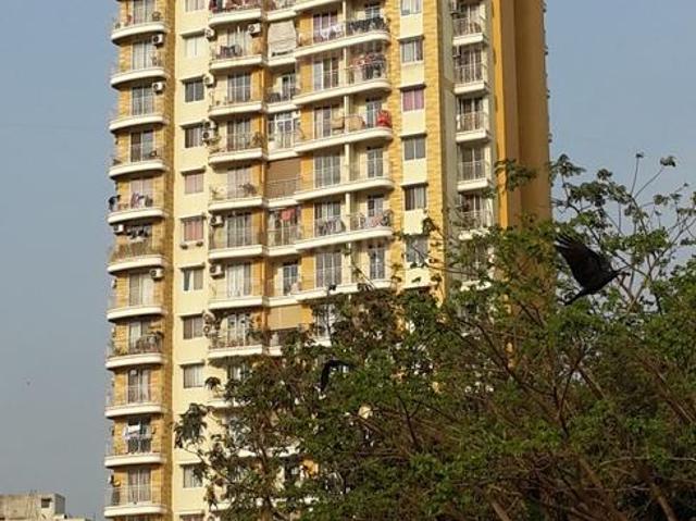 2 BHK Apartment in Hiranandani Estate for resale Thane. The reference number is 20501292