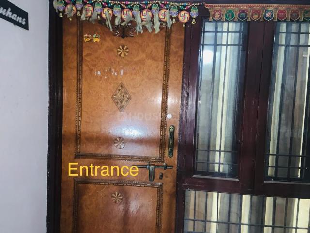 2 BHK Apartment in Husainganj for rent Lucknow. The reference number is 12854155