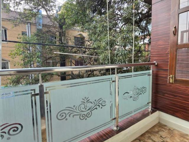 2 BHK Apartment in Indira Nagar for rent Bengaluru. The reference number is 20419816
