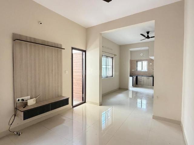 2 BHK Apartment in Indira Nagar for rent Bengaluru. The reference number is 20975091