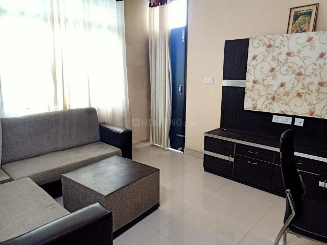 2 BHK Apartment in Indira Nagar for rent Lucknow. The reference number is 10265698