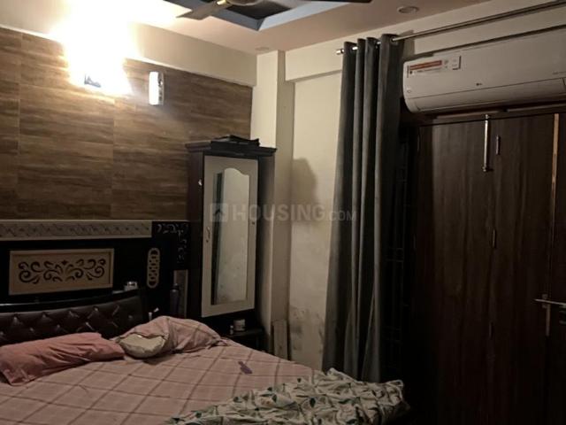 2 BHK Apartment in Indirapuram for rent Ghaziabad. The reference number is 19880976