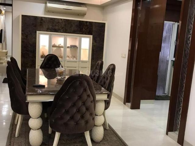 2 BHK Apartment in Indirapuram for resale Ghaziabad. The reference number is 17684613