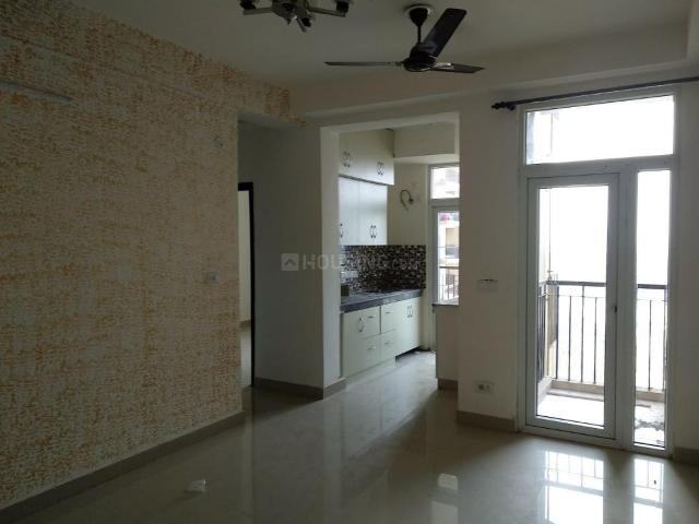 2 BHK Apartment in Indirapuram for resale Ghaziabad. The reference number is 19759420