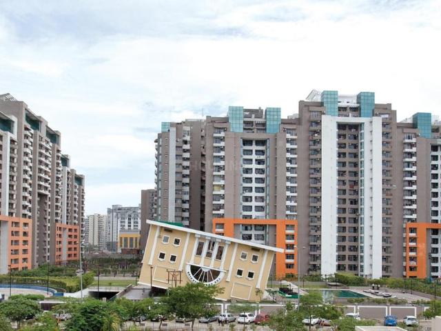 2 BHK Apartment in Indirapuram for resale Ghaziabad. The reference number is 19906572