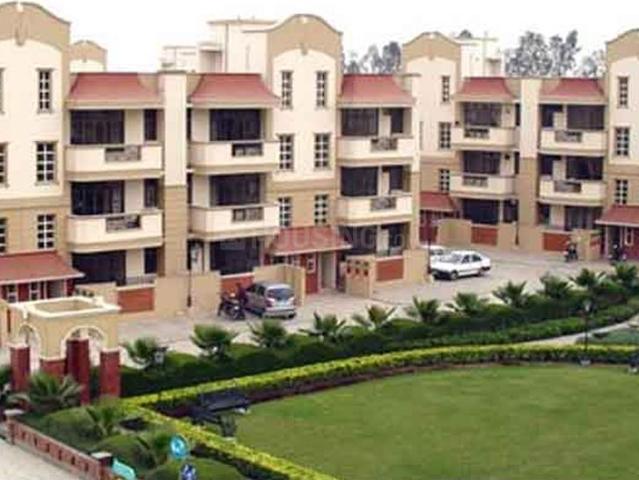 2 BHK Apartment in Indirapuram for resale Ghaziabad. The reference number is 20689941