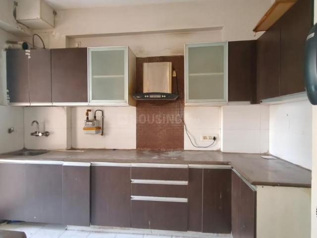 2 BHK Apartment in Indirapuram for resale Ghaziabad. The reference number is 20854581