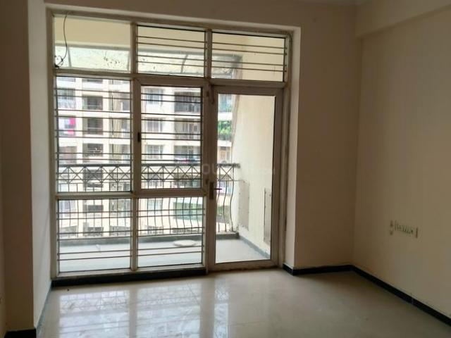 2 BHK Apartment in Indirapuram for resale Ghaziabad. The reference number is 20040350