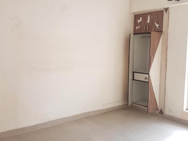 2 BHK Apartment in Indirapuram for resale Ghaziabad. The reference number is 20077529