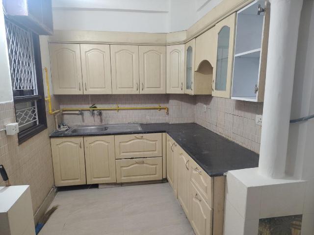 2 BHK Apartment in Indirapuram for resale Ghaziabad. The reference number is 20398763