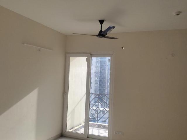 2 BHK Apartment in Indirapuram for resale NH 24 Noida. The reference number is 9514423