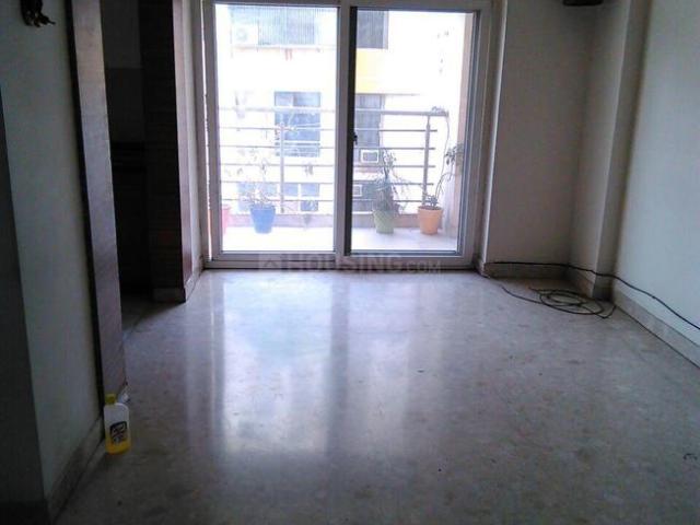 2 BHK Apartment in Indirapuram for resale NH 24 Noida. The reference number is 17724329