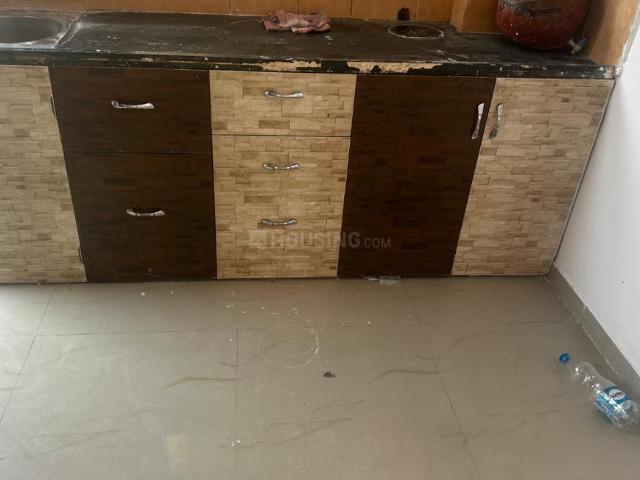 2 BHK Apartment in Isanpur for rent Ahmedabad. The reference number is 20083003