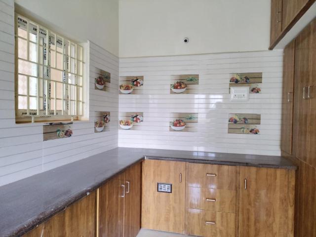 2 BHK Apartment in Iyyappanthangal for resale Chennai. The reference number is 15598009