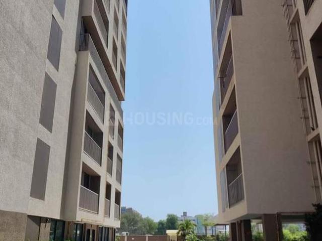 2 BHK Apartment in Jodhpur for rent Ahmedabad. The reference number is 16153764
