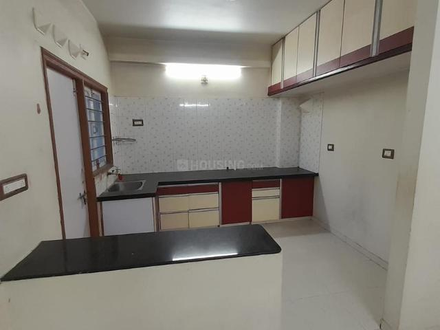 2 BHK Apartment in Jodhpur for rent Ahmedabad. The reference number is 19786510