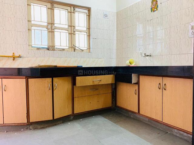 2 BHK Apartment in Jodhpur for rent Ahmedabad. The reference number is 20690782