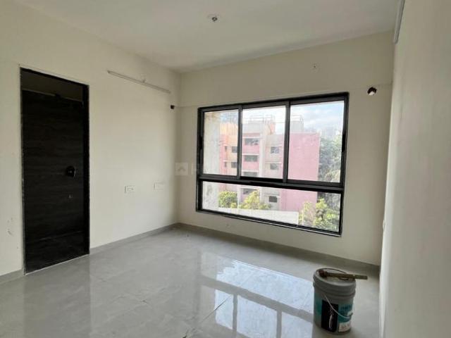 2 BHK Apartment in Jogeshwari West for resale Mumbai. The reference number is 20317046
