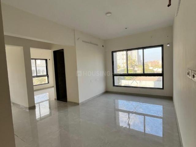2 BHK Apartment in Jogeshwari West for resale Mumbai. The reference number is 20317271