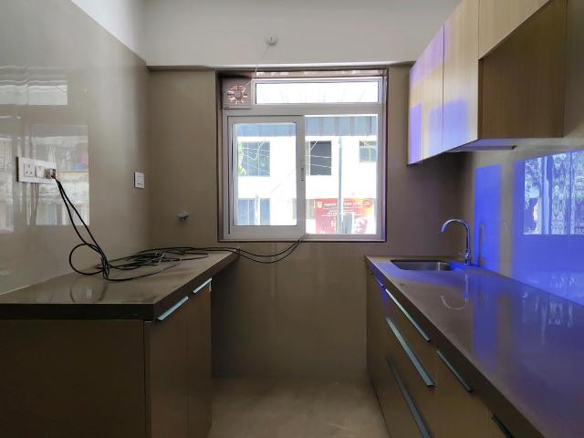 2 BHK Apartment in Jogeshwari East for resale Mumbai. The reference number is 17202191