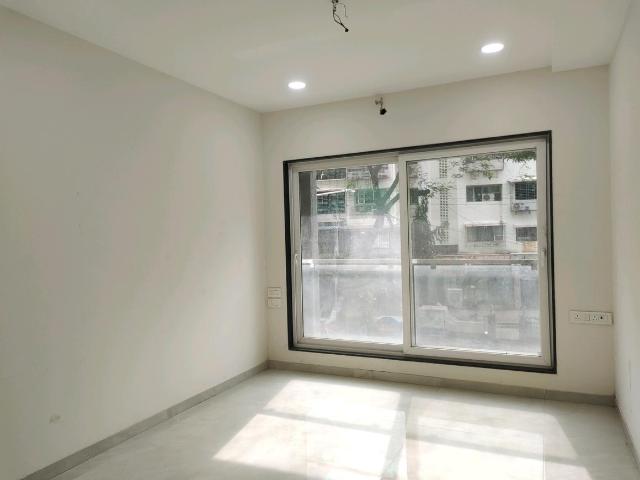 2 BHK Apartment in Jogeshwari East for resale Mumbai. The reference number is 20889561