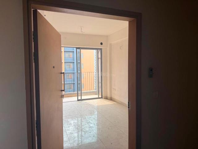 2 BHK Apartment in Joka for resale Kolkata. The reference number is 20590280