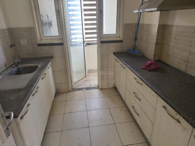 2 BHK Apartment in Jaypee Greens for rent Greater Noida. The reference number is 4049943