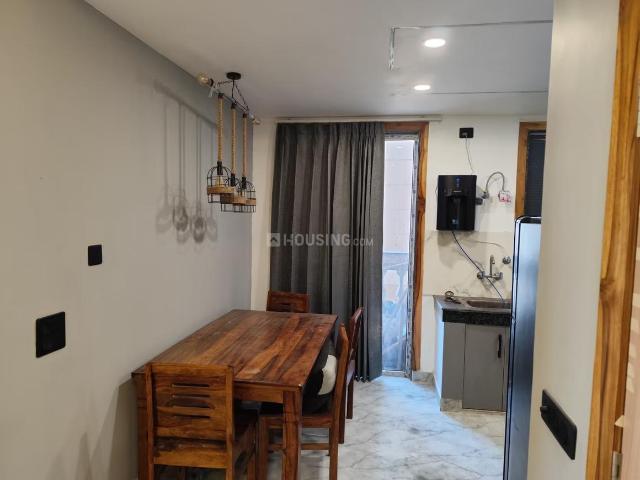 2 BHK Apartment in Jaypee Greens for resale Greater Noida. The reference number is 19230240