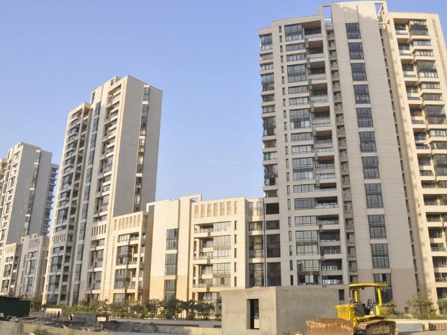 2 BHK Apartment in Jaypee Greens for resale Greater Noida. The reference number is 20968246