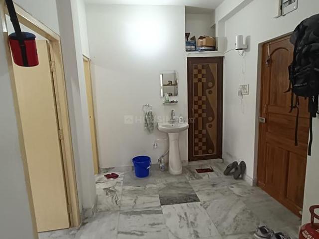 2 BHK Apartment in Jadavpur for rent Kolkata. The reference number is 20310779