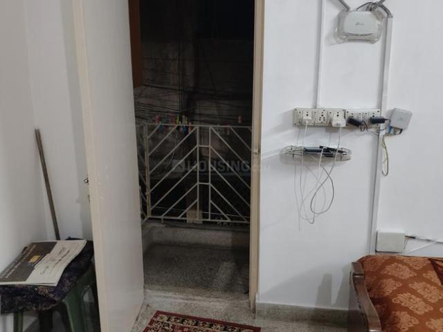 2 BHK Apartment in Jadavpur for rent Kolkata. The reference number is 20511784