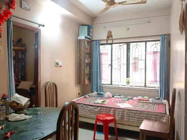 2 BHK Apartment in Jadavpur for resale Kolkata. The reference number is 18810735