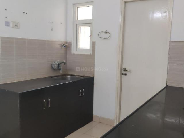 2 BHK Apartment in Jagatpur for rent Ahmedabad. The reference number is 17718680