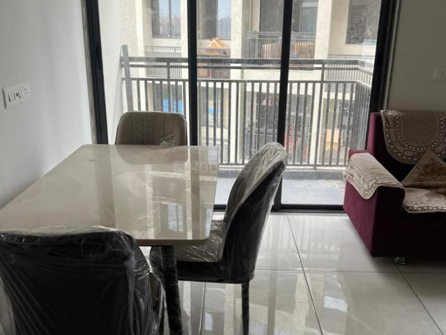 2 BHK Apartment in Jagatpur for rent Ahmedabad. The reference number is 18761241