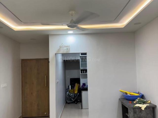 2 BHK Apartment in Jagatpur for rent Ahmedabad. The reference number is 19472933