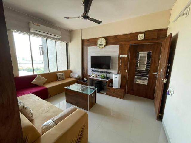 2 BHK Apartment in Jagatpur for rent Ahmedabad. The reference number is 19967854