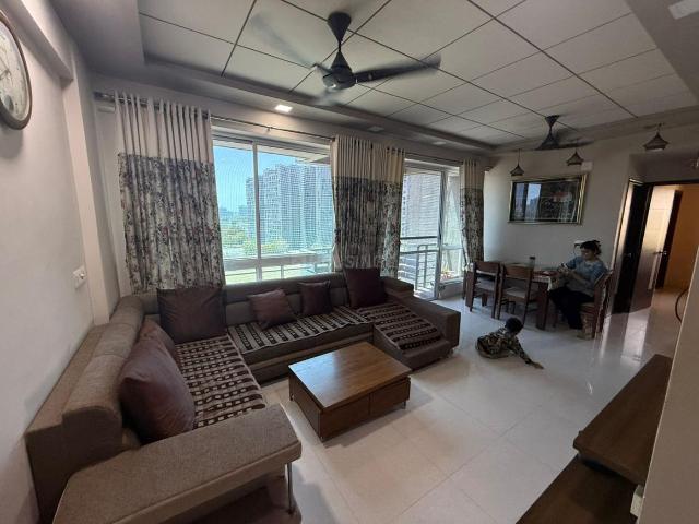 2 BHK Apartment in Jagatpur for rent Ahmedabad. The reference number is 20097022