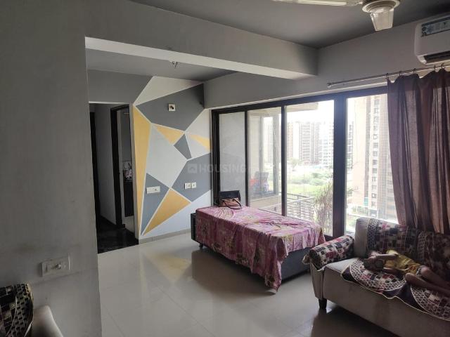 2 BHK Apartment in Jagatpur for rent Ahmedabad. The reference number is 20463007