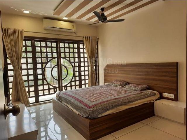 2 BHK Apartment in Jagatpur for rent Ahmedabad. The reference number is 20623356