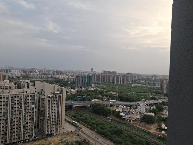 2 BHK Apartment in Jagatpur for rent Ahmedabad. The reference number is 20705926